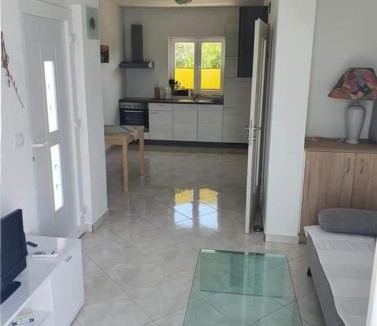 Maslenica Apartment | Modern Seeview Apartment Maslenica with Free WIFI, Free PARKING, 300m from Beach