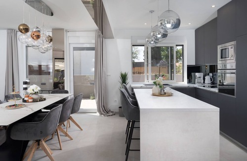 Zaton Villa | modern villa in a quiet location with a large garden