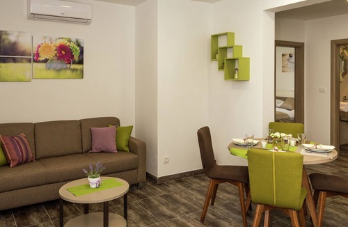 Rudine Apartment | Modern Villa in Kaštel Novi with Pool
