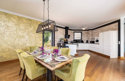 Cilipi House | Modern Villa Lumina with Private Pool, Jacuzzi, Sauna & Gym