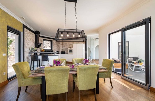 Cilipi House | Modern Villa Lumina with Private Pool, Jacuzzi, Sauna & Gym