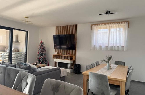 Veliko Trojstvo House | Modern villa with pool, jacuzzi, and sauna for relaxation and family getaway.