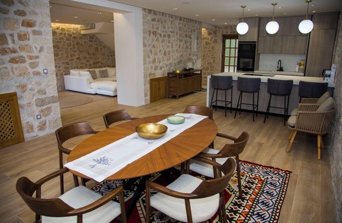 Mostar Villa | Mostar's most coveted view of Stari Most from your terrace