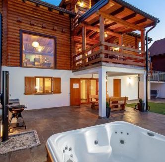 Delnice Ski Chalet | Mountain family home Nola Ivano