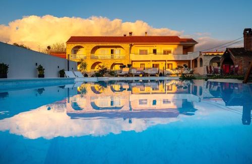 Galovac Apartment | My Dalmatia - Apartment M&N with shared pool