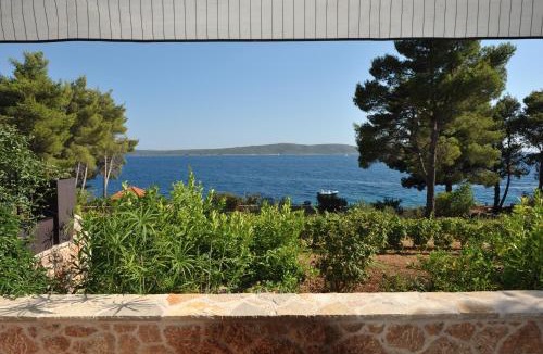 Zavala Apartment | Nautilus-Bay Apartments - First Row Suites 210, 211 - Villa Gorma