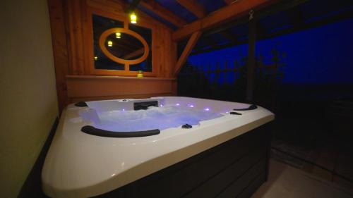 Sveti Tomaz Cabin | Nebesa so tudi na zemlji