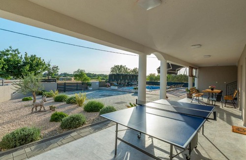 Pristeg Villa | New 2020! 4* Villa Silentium, Pristeg