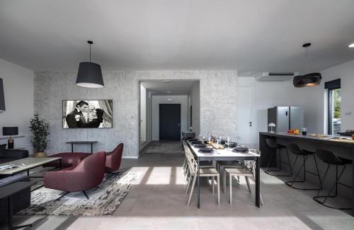 Butkovici Villa | New! Luxury Villa Alta & Montira two heated pool
