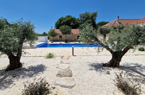 Razvode Villa | NEW! Rent estate with 2 villas, 1 common house and pool in vineyards