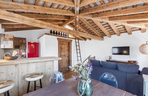 Novigrad Apartment | Newly Renovated Rustic Apartment in the Heart of Novigrad's City Center, Just Steps from the Beach