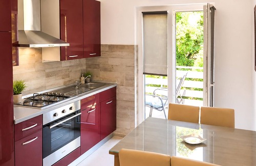 Sibuljina Apartment | Nice apartment in Tribanj Sibuljina
