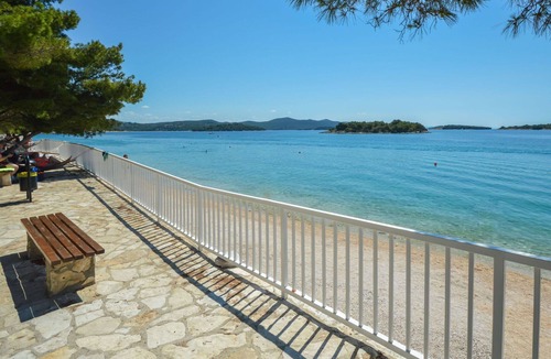 Jezera Apartment | Nice apartment for 2 people with WIFI, A/C, TV and terrace