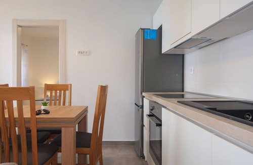 Stinica Apartment | Nice apartment for 3 people with A/C, WIFI, TV and terrace