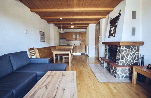 Hocko Pohorje Apartment | Nice apartment for 4 people with pool, WIFI, TV, balcony, pets allowed and panoramic view