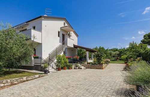 Novigrad Apartment | Nice apartment for 4 people with WIFI, A/C, TV and terrace