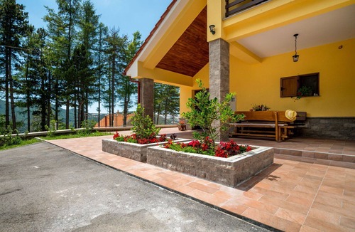 Senj Apartment | Nice apartment for 4 people with pool, WIFI, TV, terrace and pets allowed