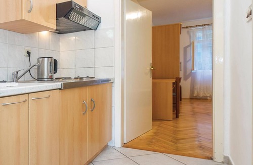 Ruskamen Apartment | Nice apartment in Lokva Rogoznica