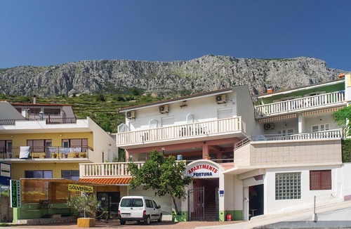 Ruskamen Apartment | Nice apartment in Lokva Rogoznica
