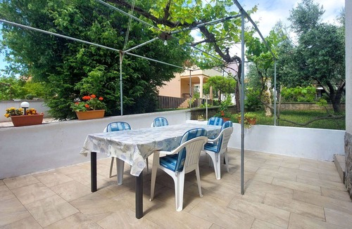 Kornic Apartment | Nice apartment for 5 guests with WIFI, A/C, TV and terrace