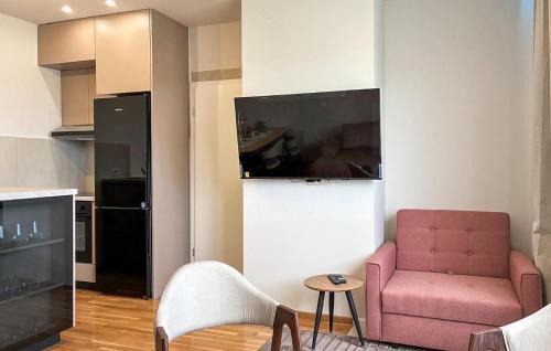 Kula Norinska Apartment | Nice Apartment In Krvavac Ii With Wifi