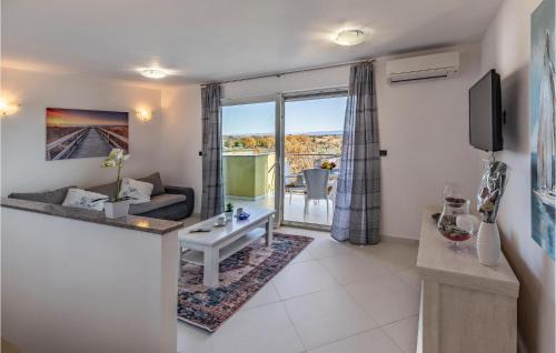 Liznjan Apartment | Nice Apartment In Liznjan With Wifi