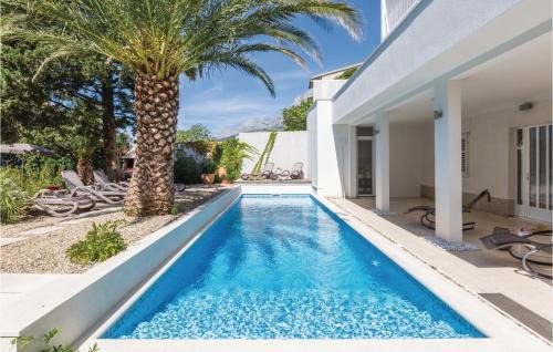Bidol Apartment | Nice Apartment In Makarska