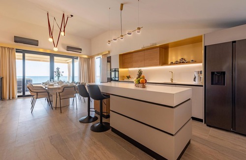 Povljana Apartment | Nice apartment in Povljana with WiFi