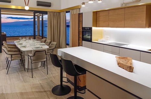 Povljana Apartment | Nice apartment in Povljana with WiFi