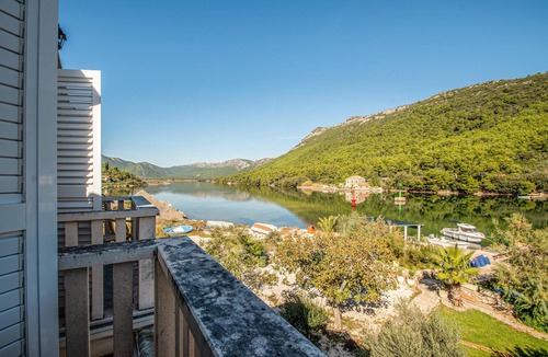 Broce Apartment | Nice apartment in Ston with WiFi