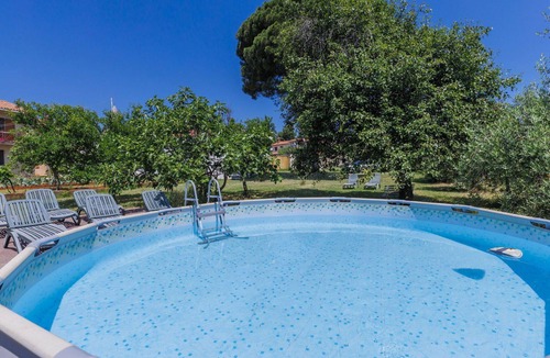 Kastelir House | Nice apartment in villa for 6 people with pool, WIFI, A/C, TV, patio and pets allowed