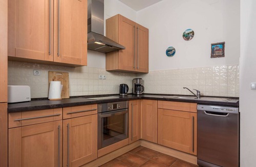 Martina House | Nice apartment in villa for 6 people with pool, A/C, WIFI, TV, terrace and pets allowed