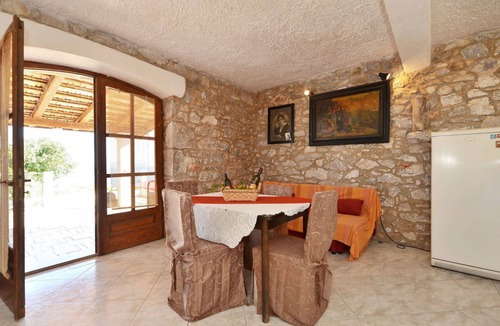 Zavala House | Nice apartment in villa for 5 guests with WIFI, A/C, TV and terrace