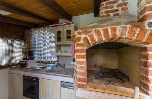 Posedarje Apartment | Nice apartment with sea view, garden and terrace, free Wi-Fi