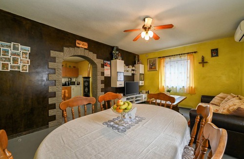 Ludbreg House | Nice home in Vinogradi Ludbreski
