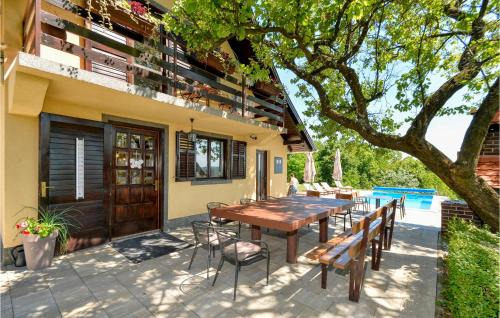Bedenica House | Nice Home In Bedenica With Sauna