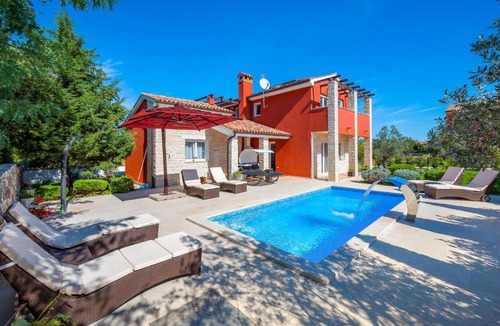 Bratulici House | Nice Home In Bratulici With 3 Bedrooms, Sauna And Outdoor Swimming Pool