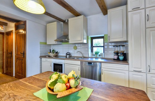 Breznicki Hum House | Nice home in Breznicki Hum with WiFi