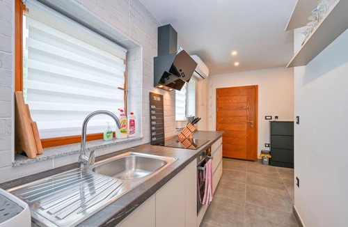 Donji Martijanec House | Nice home in Donja Poljana with sauna