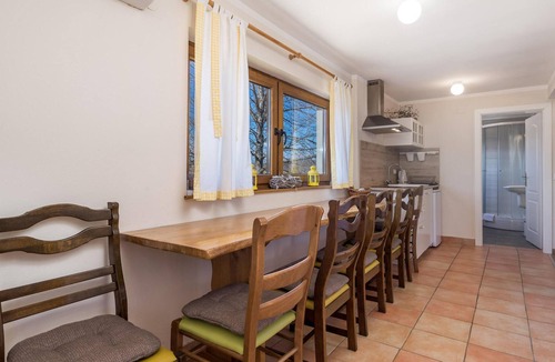 Rakovica House | Nice home in Rakovicko Seliste with WiFi