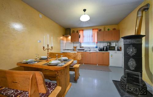 Ludbreg House | Nice Home In Vinogradi Ludbreski