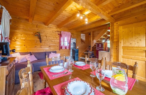 Licko Lesce House | Nice home in Licko Lesce