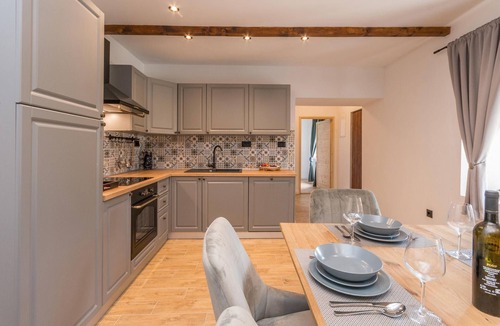 Lisicici House | Nice home in Lisicic with sauna