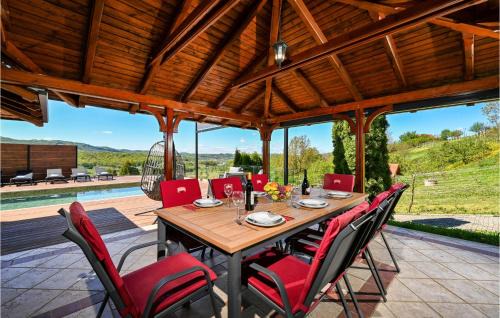 Ljubescica House | Nice Home In Ljubescica With Sauna