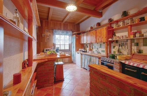 Ludbreg House | Nice home in Ludbreg with sauna