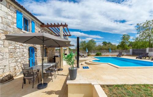 Filipini House | Nice Home In Mihelici