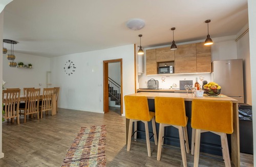 Brestovac House | Nice home in Novo Zvecevo with sauna