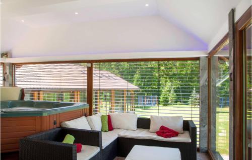 Brestovac House | Nice Home In Novo Zvecevo With Sauna