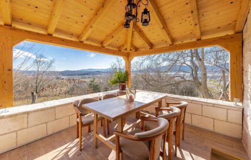 Sinj House | Nice Home In Obrovac Sinjski With Wifi