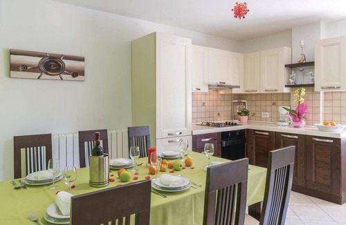 Orbanici House | Nice home in Orbanici